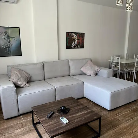 Klama Luxury Apartament Golem (Tirana)
