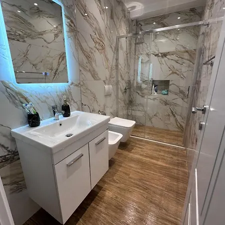 Klama Luxury Apartament *